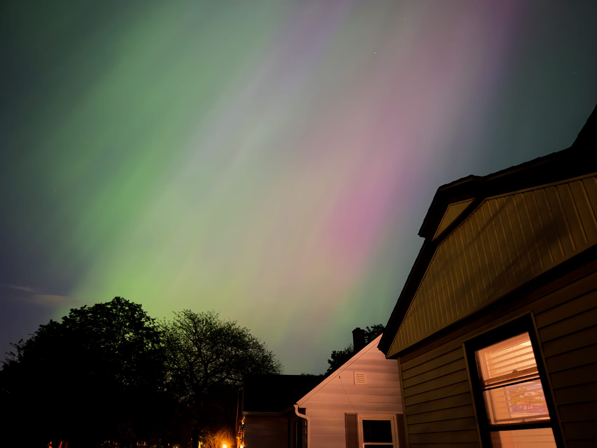 The difference of seeing the northern lights at home