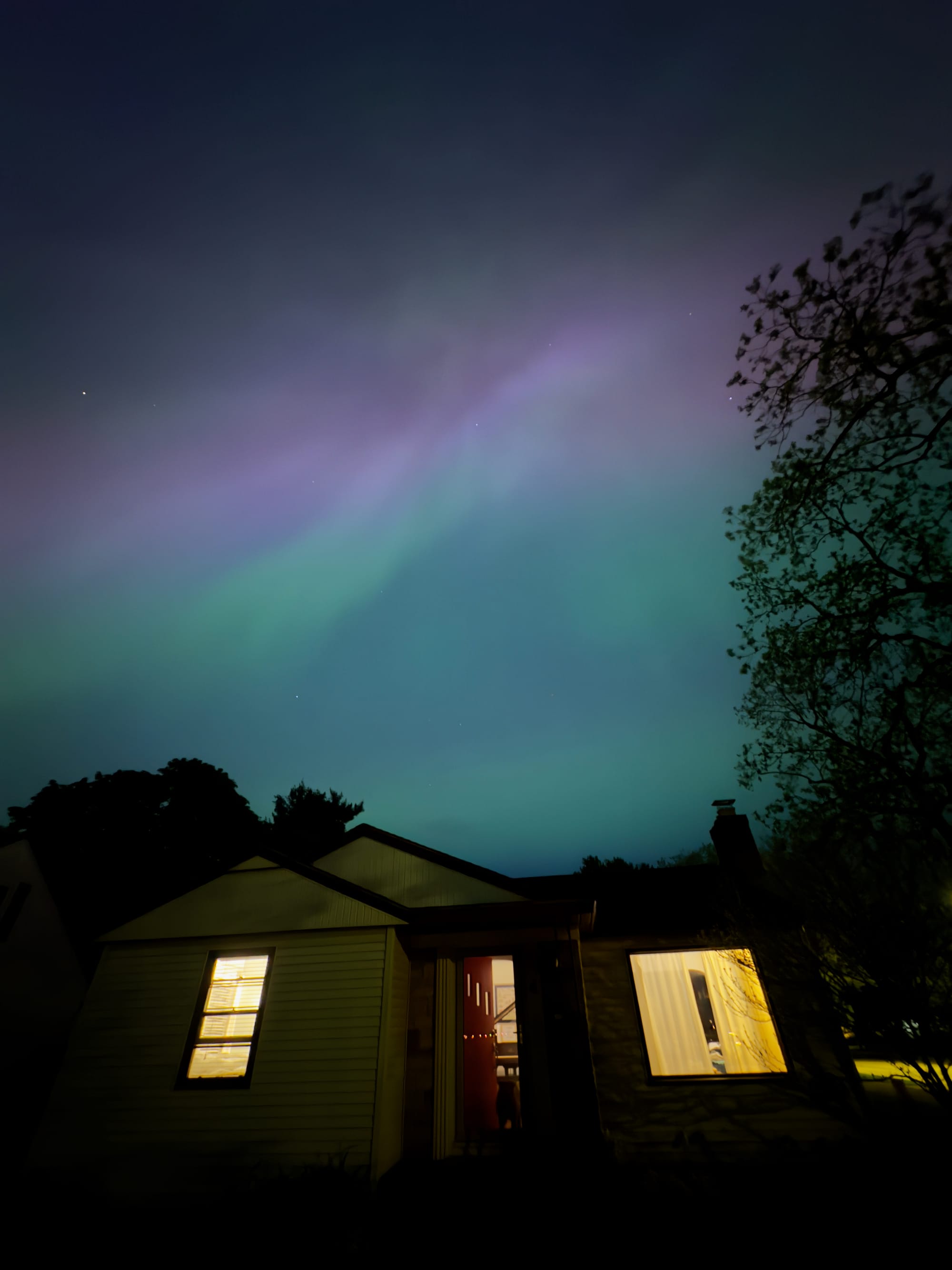 The difference of seeing the northern lights at home